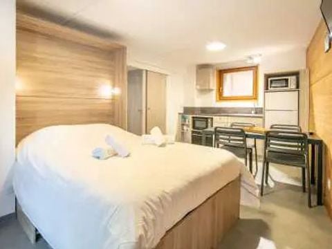 Appartement 5 personnes - "Rénové-Etage" - 2 Pièces