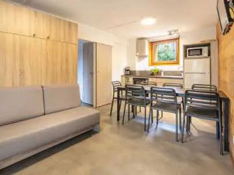 Appartement 7 personnes - "Rez de jardin" - 3 pièces