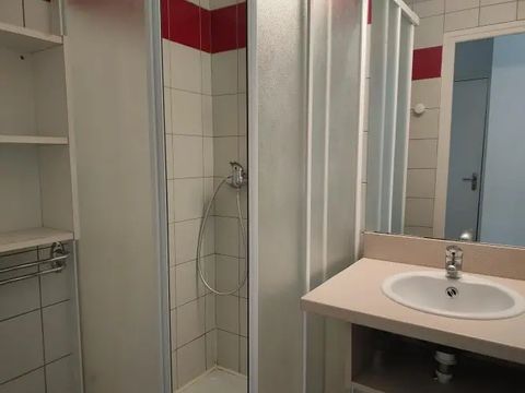 CHAMBRE 3 personnes - Chambre 16m² 1 Pièce (sans cuisine)