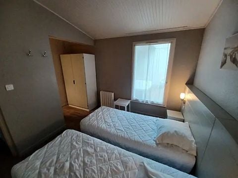APPARTEMENT 8 personnes - "Rez-de-jardin" 4 Pièces 8 pers