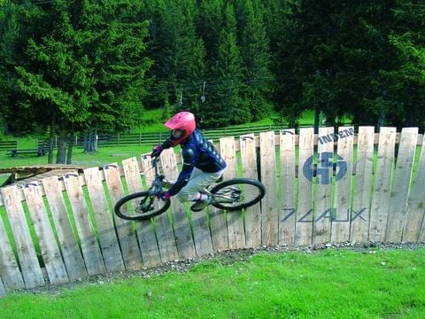 VVF Villages - Le Massif de Belledonne - Les-Sept-Laux - Camping Isère - Image N°5