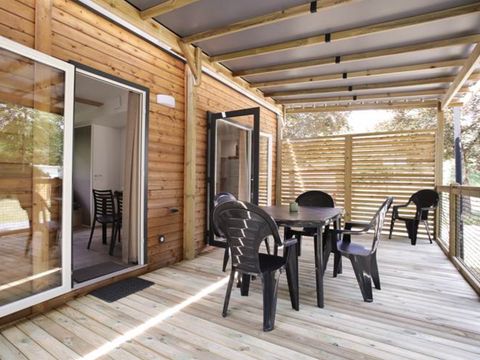 Mobilhome 4 personnes - Nest29 30,8 m²- 2 chambres + Terrasse couverte + TV