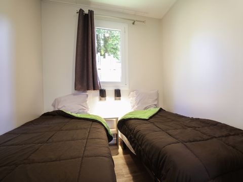 Lodge 4 personnes - Lodge Family 34,02 m² - 2 chambres + Terrasse + TV