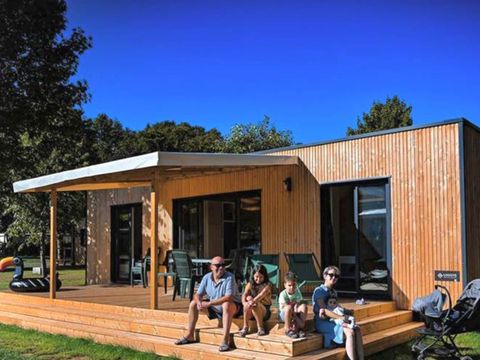 Lodge 4 personnes - Lodge Serenity 33,9 m² - 2 chambres + 2 SDB + Terrasse + TV