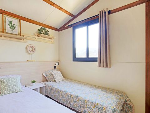 Chalet 4 personnes - Chalet Portland 35 m² - 3 chambres + Terrasse couverte + TV