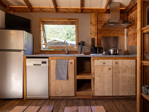 Tente en toile et en bois 4 personnes - Cosy Glamping, 2ch, 1 sdb