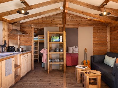 TENTE TOILE ET BOIS 4 personnes - Cosy Glamping, 2ch, 1 sdb