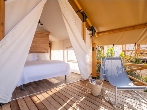 Tente en toile et en bois 2 personnes - GLAMPING COUPLE