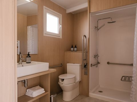 MOBILHOME 2 personnes - MOBIL HOME ADAPTÉE MOBILHOME 2 personnes - MOBIL HOME ADAPTÉE