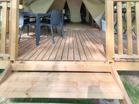 LODGE 4 personnes - Mini-Wood sur pilotis en toile , sans sanitaires, pour 4 personnes