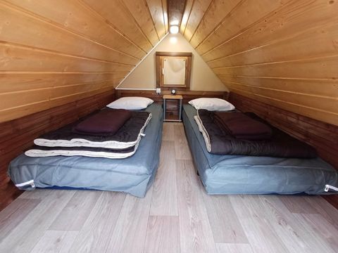 TENTE TOILE ET BOIS 2 personnes - Tente Bivouac sur pilotis bois et toile, sans sanitaires pour 2 personnes