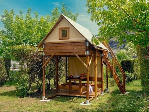 TENTE TOILE ET BOIS 2 personnes - Tente Bivouac sur pilotis bois et toile, sans sanitaires pour 2 personnes