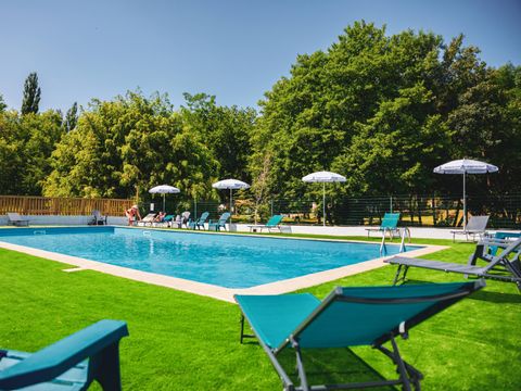 Camping D'auberoche - Camping Dordogne