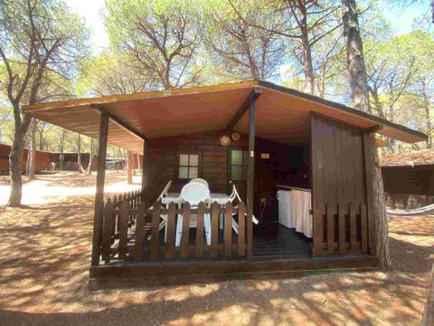 BUNGALOW 4 personnes - en bois 2+2 22 m²