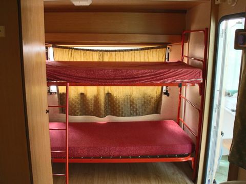 CARAVANE 4 personnes