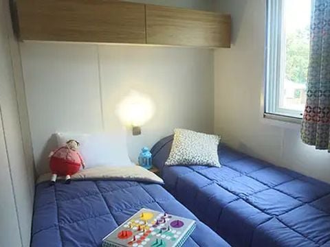 MOBILHOME 6 personnes - "Accueil lit bébé impossible" 4 Pièces 6 pers