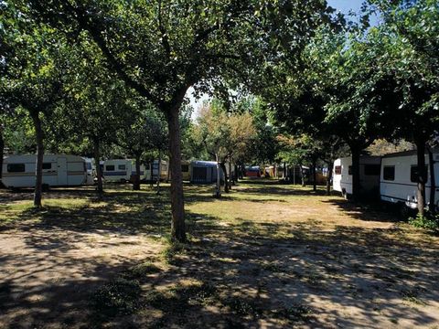 Emplacement - Tente, caravane ou camping-car