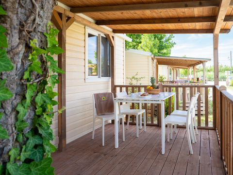 LODGE 4 personnes - Lodge Animaux Admis