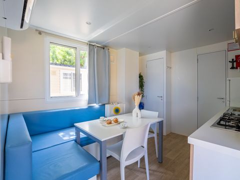 LODGE 4 personnes - Lodge Animaux Admis
