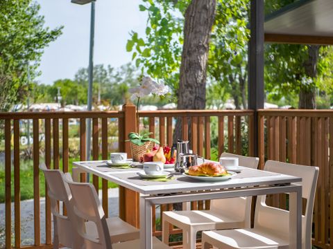 LODGE 4 personnes - Lodge superior Animaux Admis