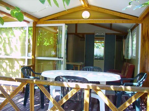 BUNGALOW TOILÉ 6 personnes - Gitotel