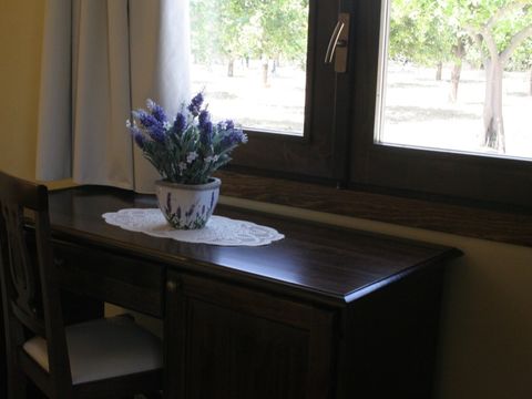 APPARTEMENT 4 personnes - Vue jardin  4 personnes - 1 chambre avec lit double + 2 lits supplémentaires