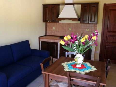 APPARTEMENT 2 personnes - avec vue sur le jardin  2 adultes - 1 chambre avec lit double