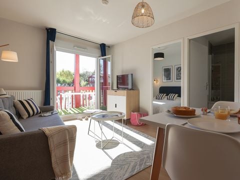 APPARTEMENT 6 personnes - G/352 - 2 pièces avec cabine