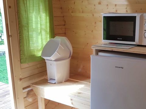 HÉBERGEMENT INSOLITE 2 personnes - Hébergement Tonneau - Sans sanitaires - Toilette sèche
