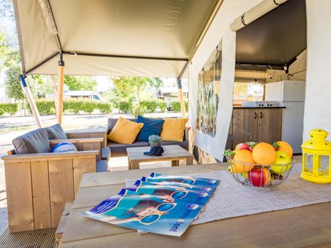 TENTE TOILE ET BOIS 4 personnes - Stella Maris - Tente Safari Confort TENTE TOILE ET BOIS 4 personnes - Stella Maris - Tente Safari Confort