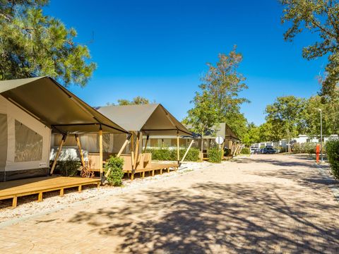 TENTE TOILE ET BOIS 4 personnes - Stella Maris - Tente Safari Confort TENTE TOILE ET BOIS 4 personnes - Stella Maris - Tente Safari Confort