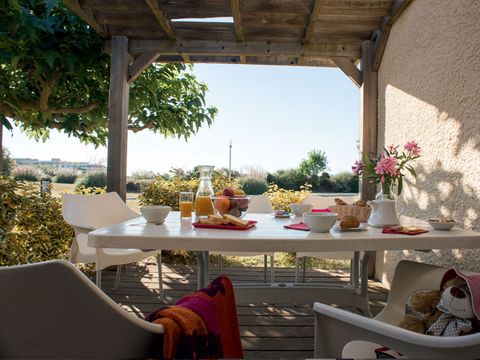 APPARTEMENT 3 personnes - 3 pièces-3 personnes (Séjour + Petit-déjeuner)