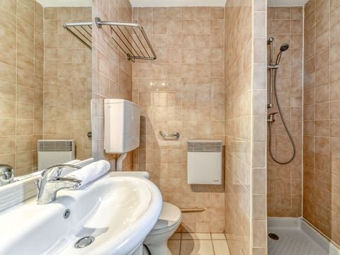 APPARTEMENT 3 personnes - 3 pièces-3 personnes