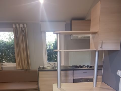 MOBILHOME 6 personnes - 30m² 3 chambre, climatisé, terrasse de 18 m²