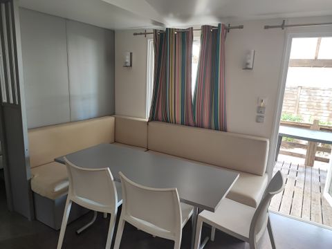 MOBILHOME 6 personnes - 30m² 3 chambre, climatisé, terrasse de 18 m²