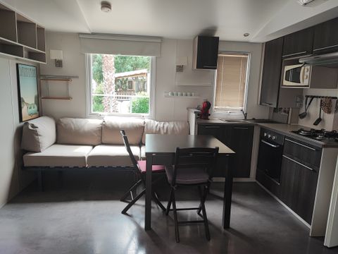 MOBILHOME 6 personnes - 30m² 3 chambre, climatisé, terrasse de 18 m²