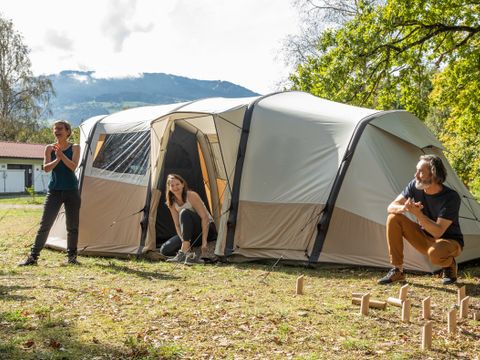 TENTE 6 personnes - Prêt à Camper Décathlon FFCC