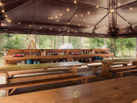 HÉBERGEMENT INSOLITE 3 personnes - Glamping Hut Forest Bed
