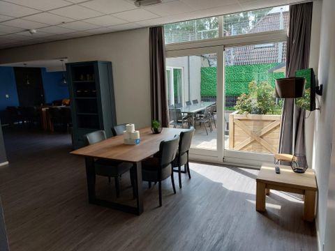 MAISON 12 personnes