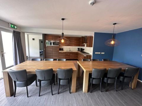 MAISON 12 personnes