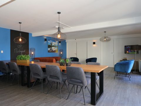 MAISON 12 personnes