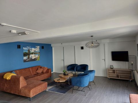 MAISON 12 personnes