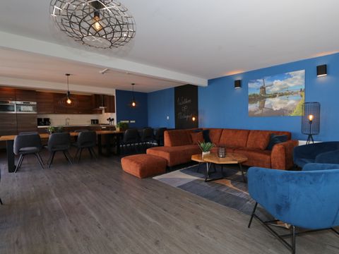 MAISON 12 personnes