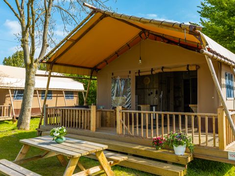 Emplacement - Aire de camping-car confort