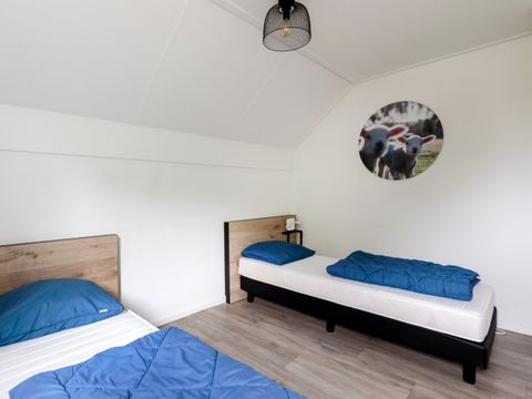 BUNGALOW 8 personnes - Famille