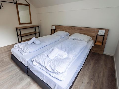 BUNGALOW 8 personnes - Famille