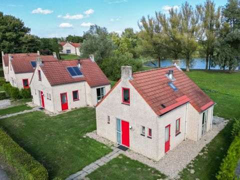 BUNGALOW 4 personnes - Wellness Badhuys 13