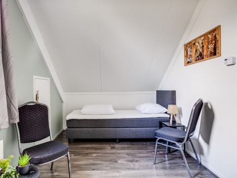 BUNGALOW 6 personnes - Région du lac 44