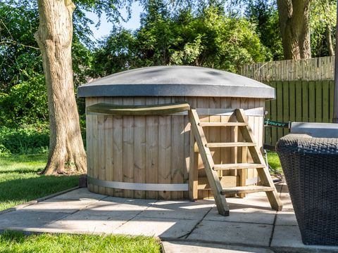 BUNGALOW 6 personnes - Sauna de la forêt 225