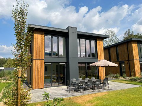 MAISON 10 personnes - Cube Magnifique